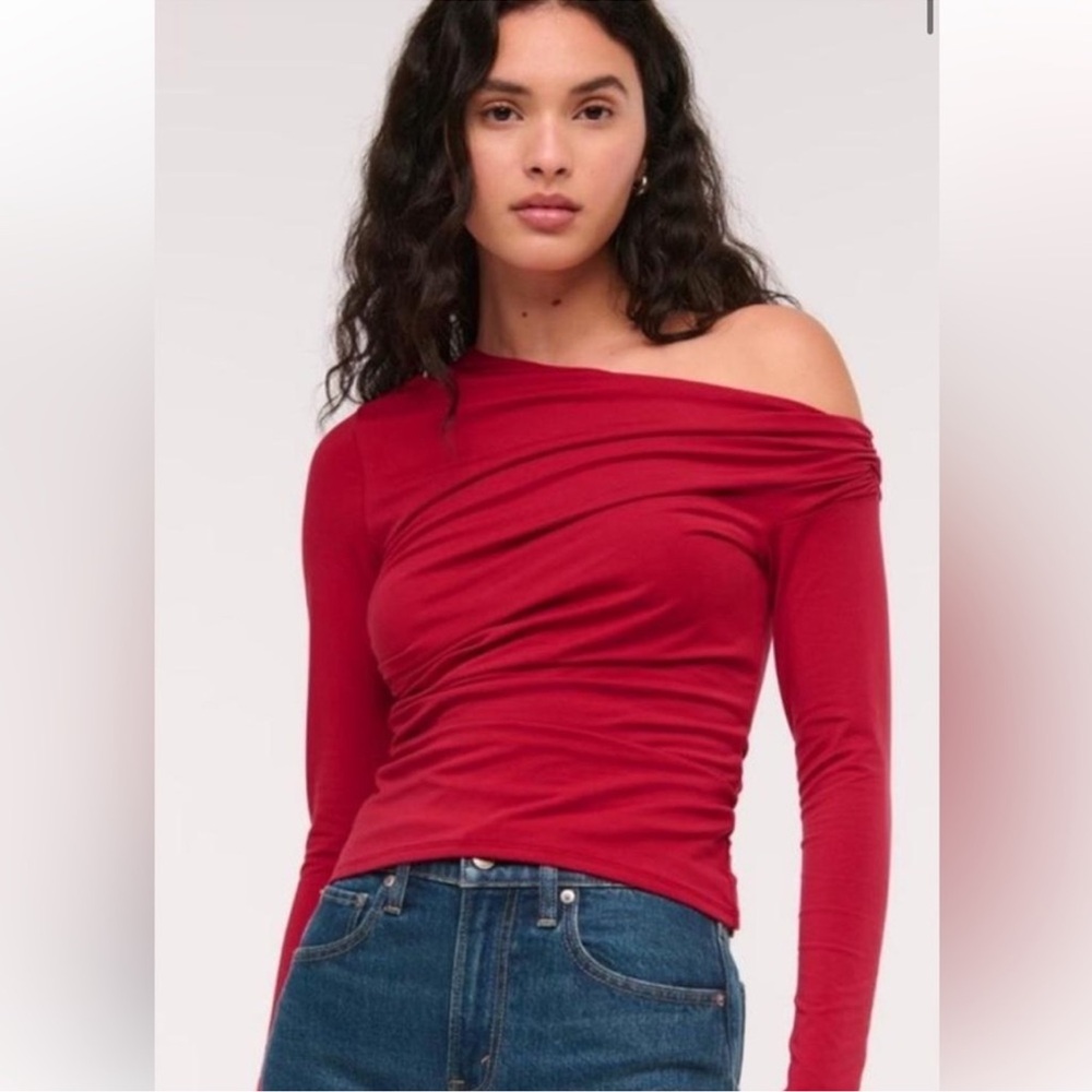 NWT Abercrombie & Fitch Red Off-Shoulder Long Sleeve Top